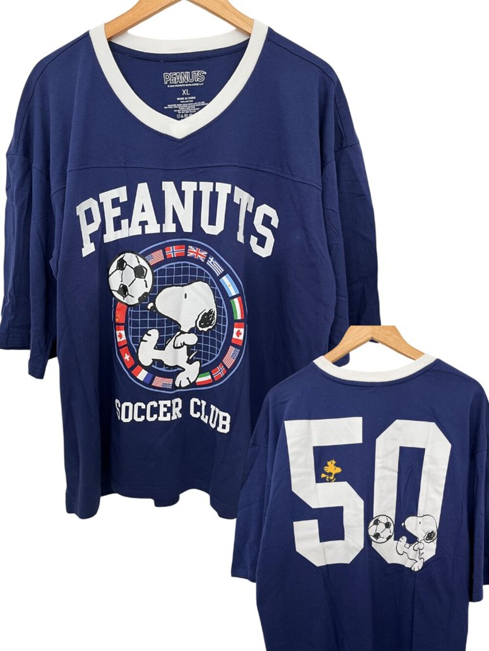 NWOT Peanuts Soccer Club Snoopy Women’s T-Shirt XL